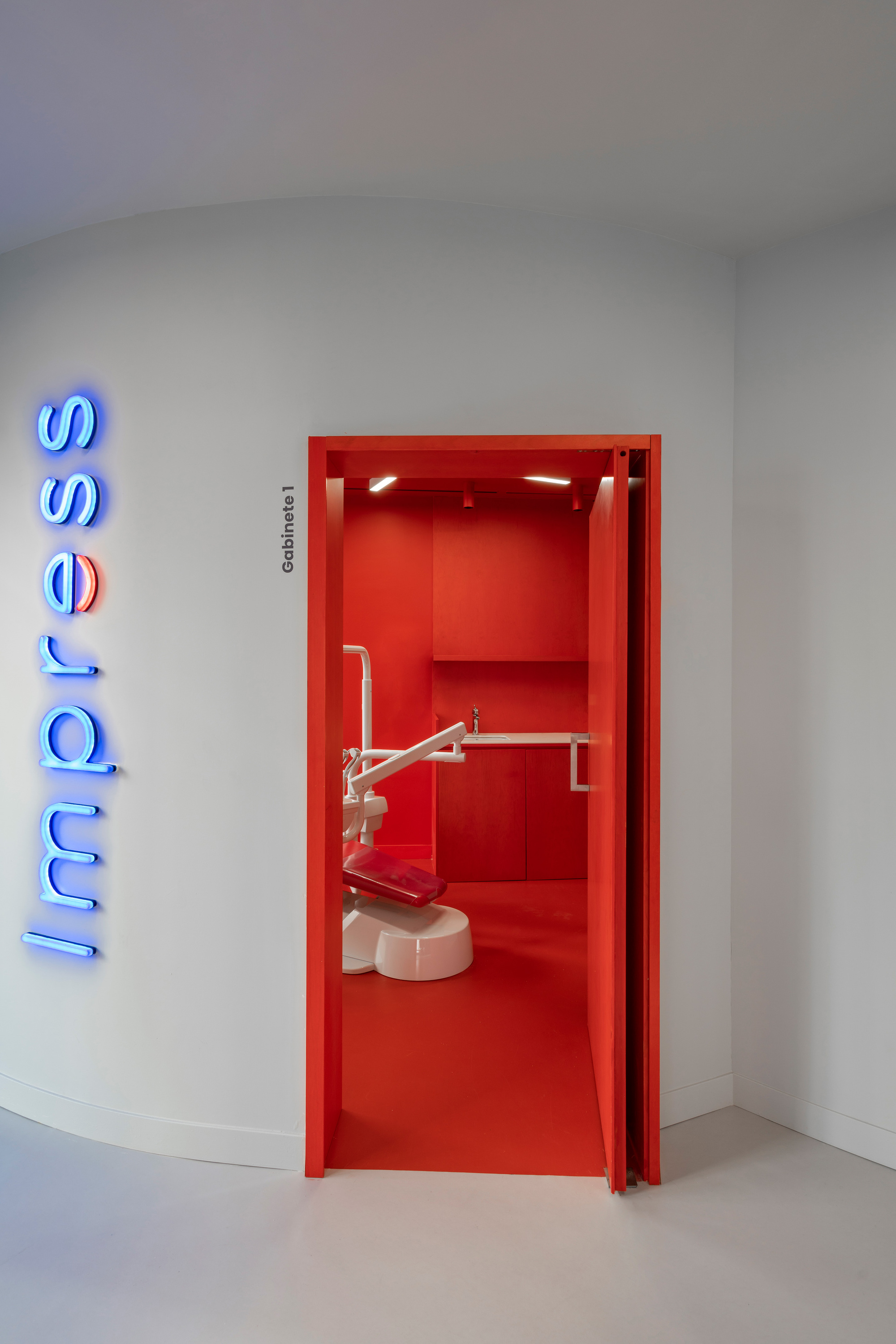 Clínica 牙科诊所设计丨西班牙马德里丨Raúl Sánchez-20