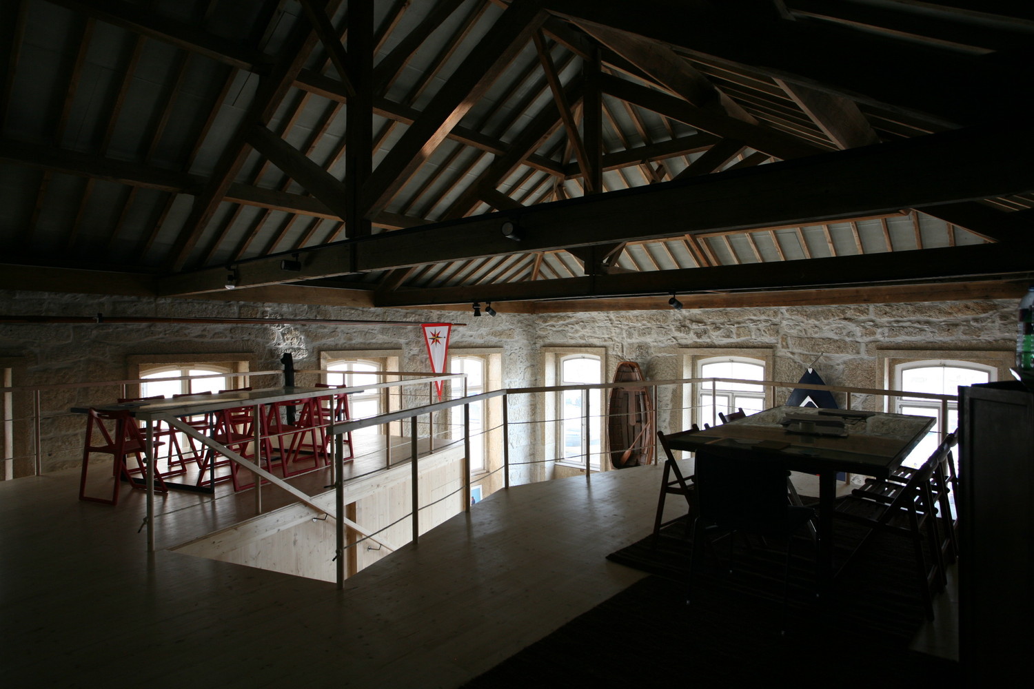 葡萄牙 Atlantic Sailing Club 会所 · 功能与历史的和谐融合-38