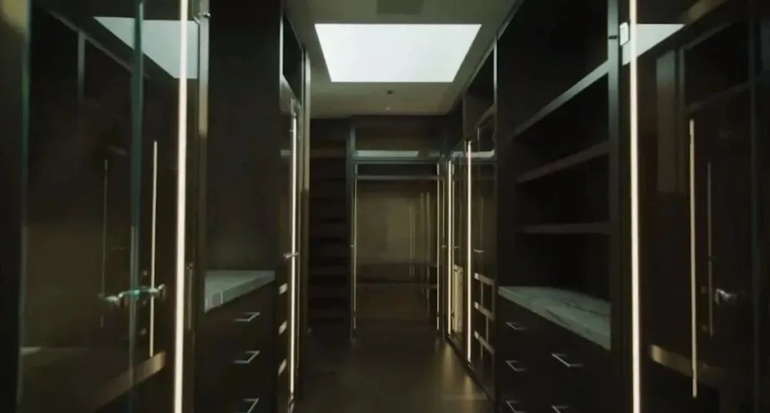 比弗利山庄 1800㎡豪宅设计丨叶胤祥设计事务所-17