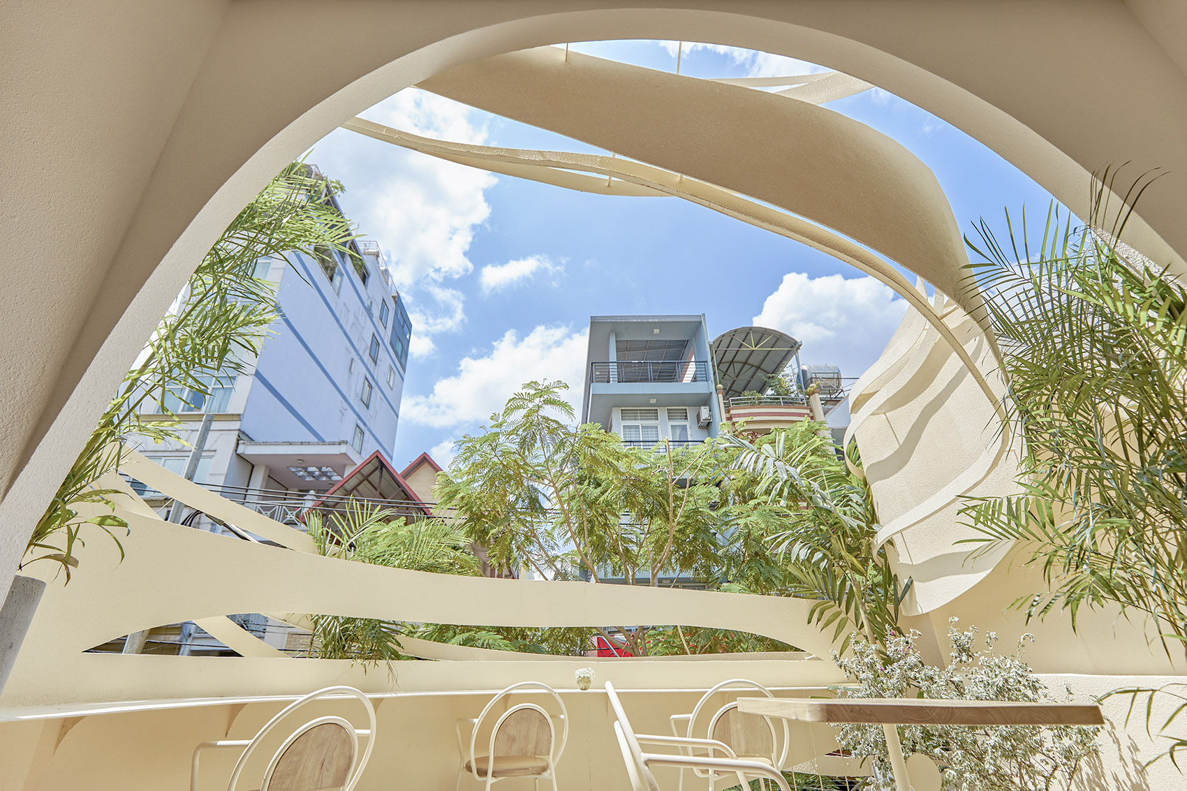 September 咖啡厅 2 号店丨越南胡志明市丨Red5studio + Ben Decor-53