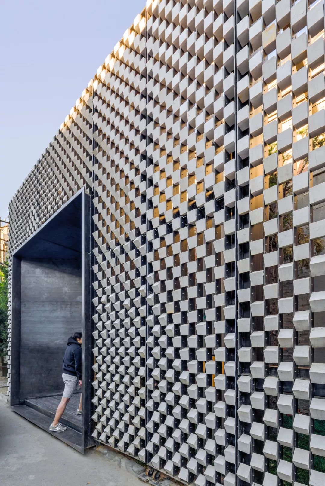 英良石材档案馆 | 废旧厂房的蜕变，石材与钢材的现代对话-32