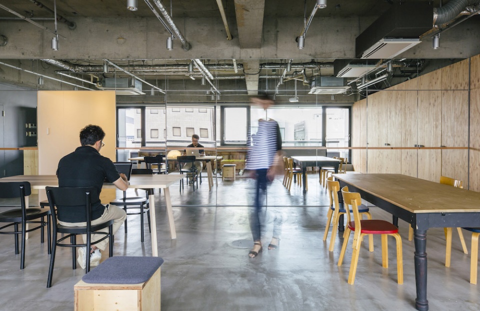 东京 Empath 办公空间——对比鲜明的开放性与私密性-4