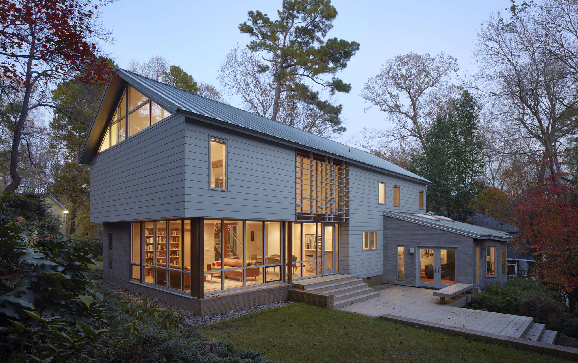 森林中的透明之家-18