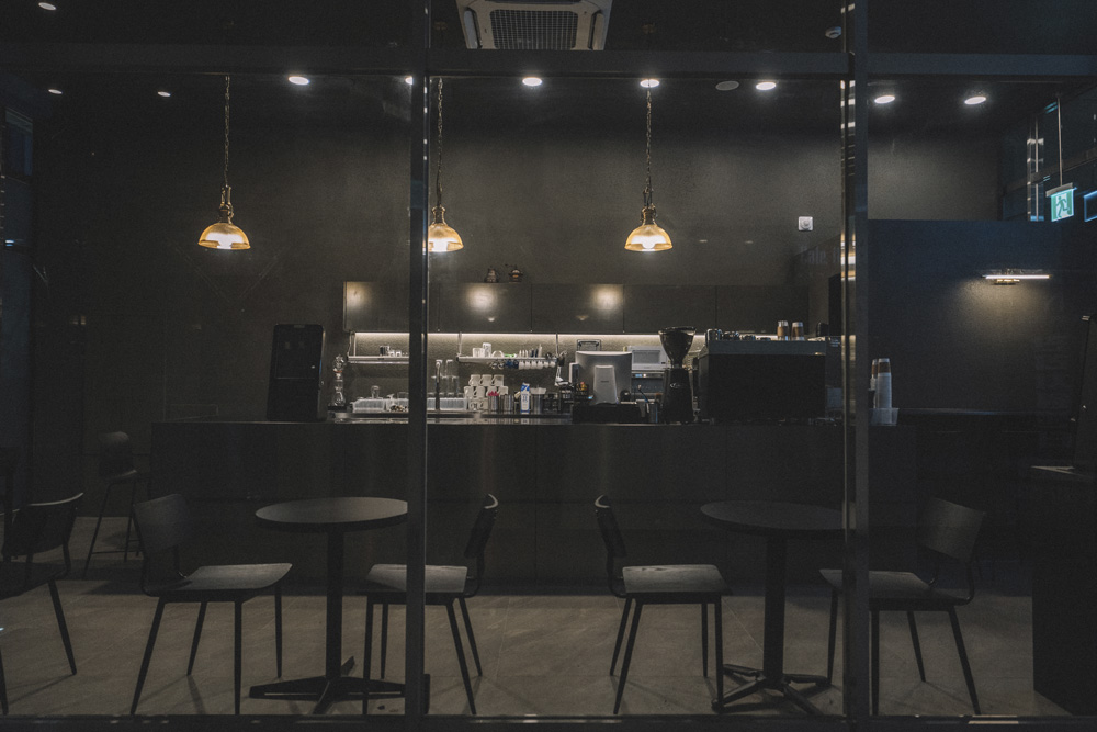 现代简约咖啡厅设计，演绎时尚与品味-5