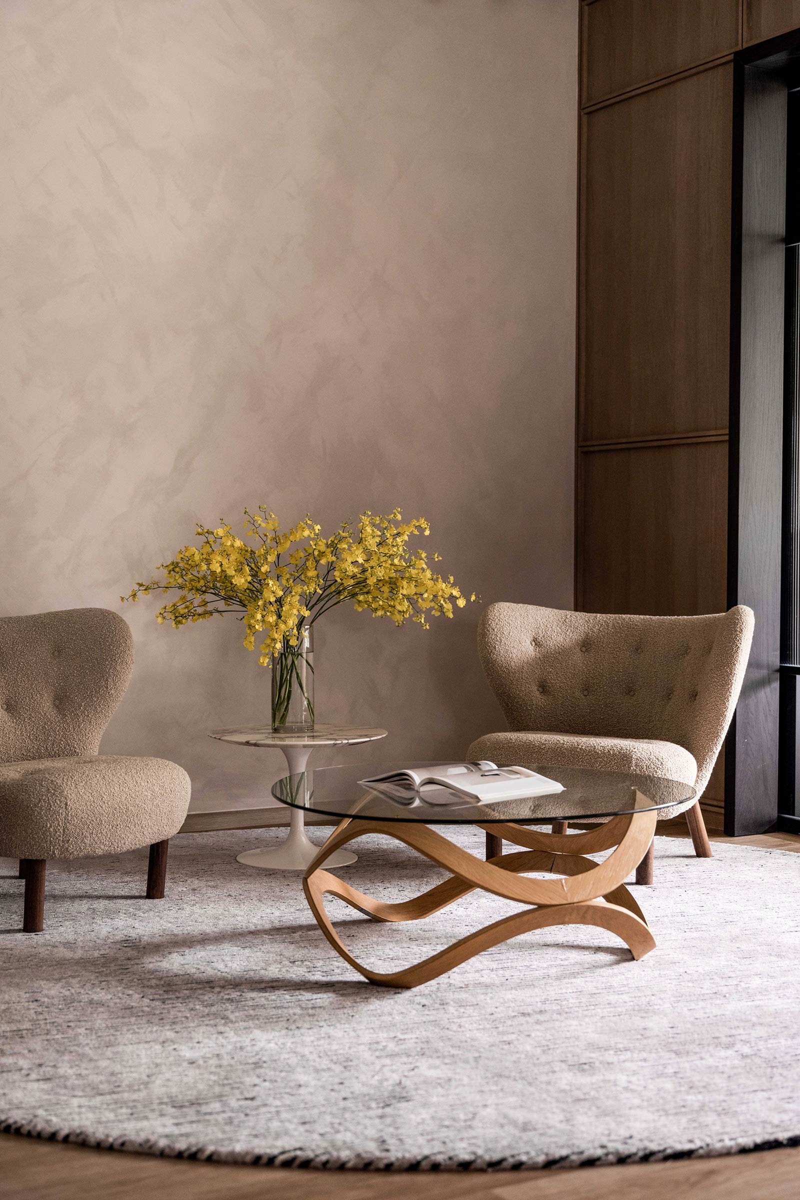 An Intimate, Multi-Generational Office — Design Anthology-14