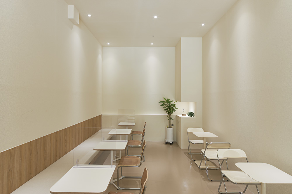 13 平小咖啡馆 | 白色木纹的极简魅力-5