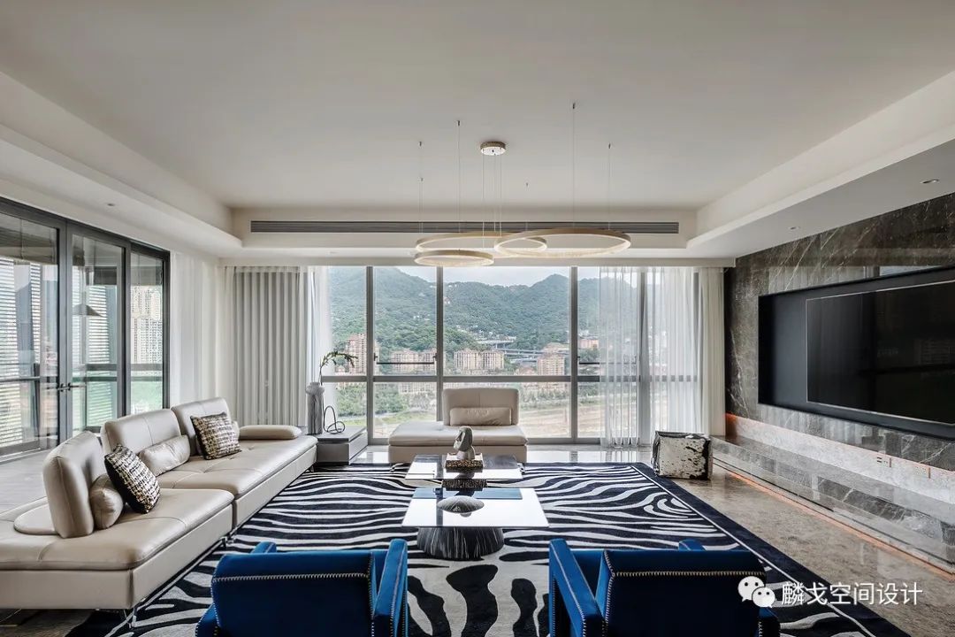 重庆来福士轻奢大平层丨中国重庆丨麟戈设计-20