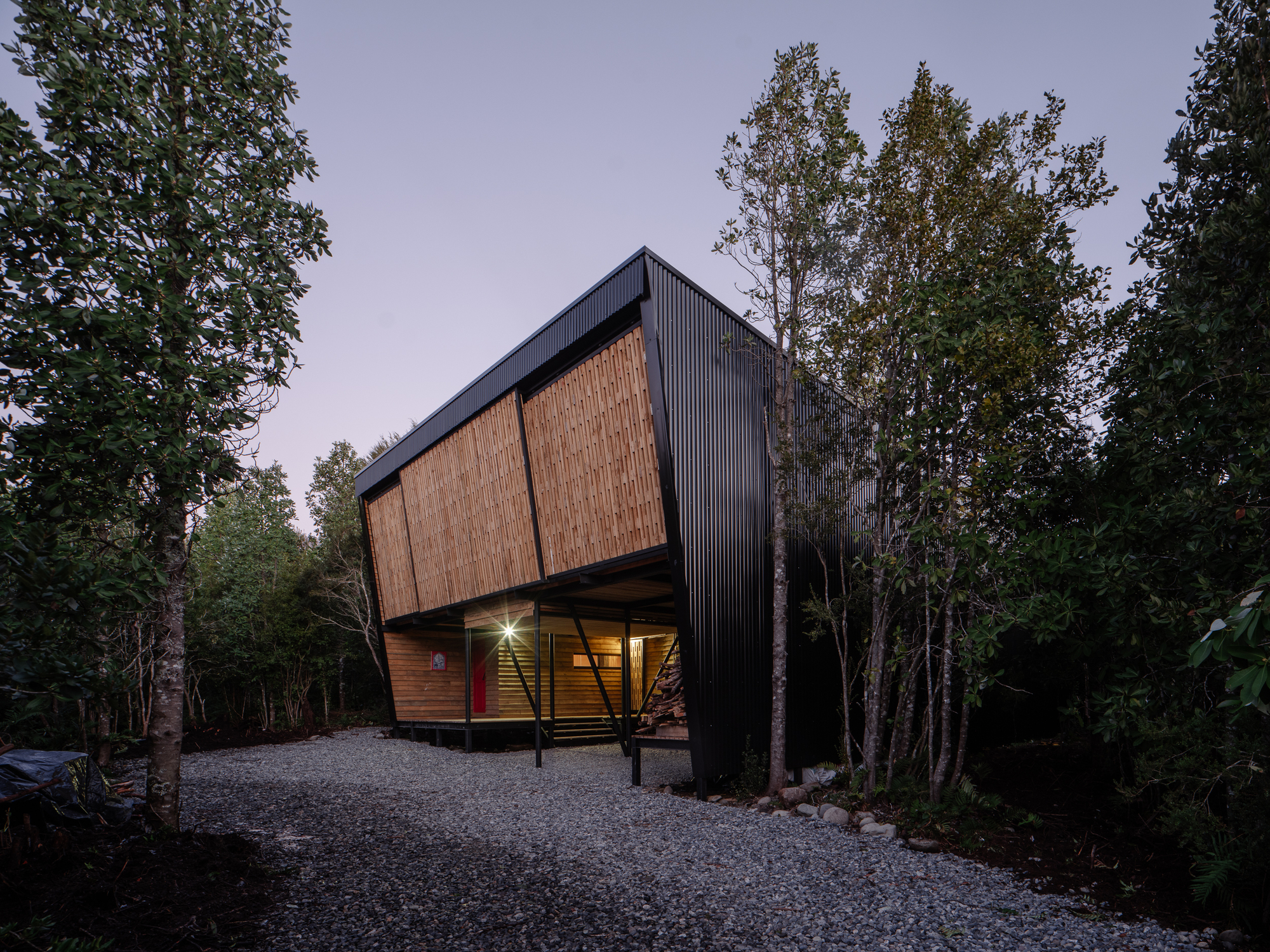 一座庭院式住宅丨智利丨Lucas Maino Fernandez-26