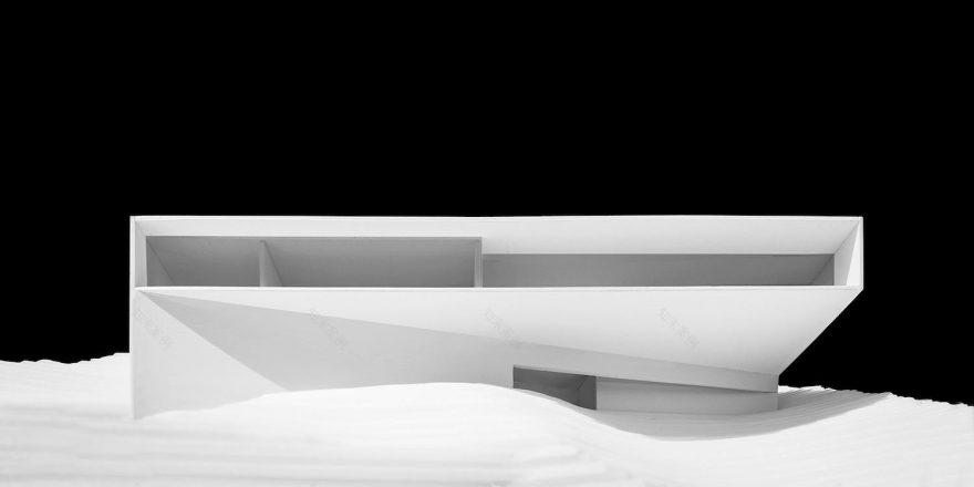 Fran Silvestre Architects 打造好莱坞山现代豪宅,29 米长窗户捕捉风景-24