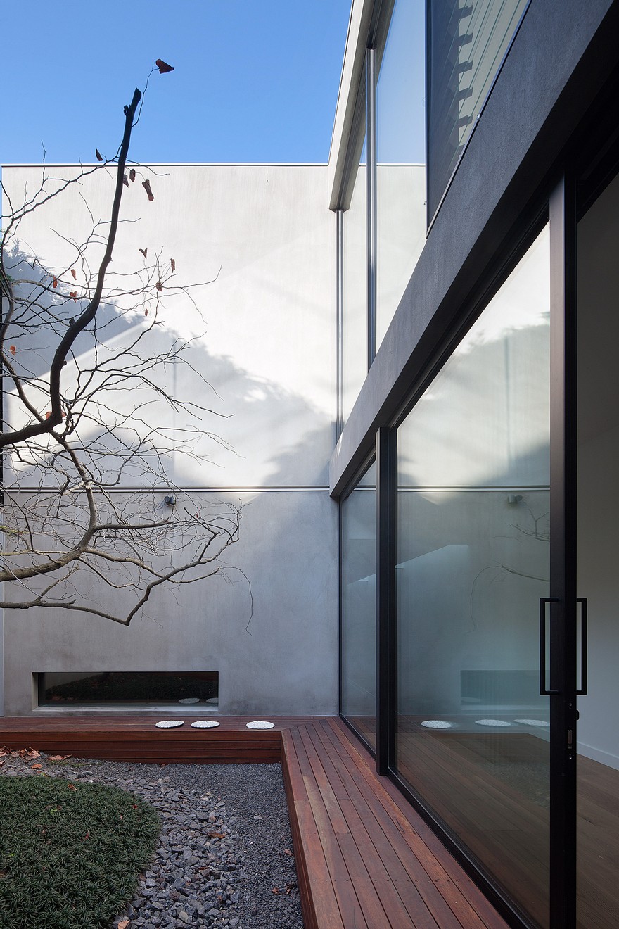 Japanese-Inspired House Features Luxurious Materials and Practical Detailing-32