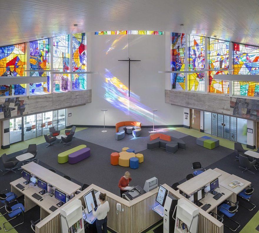 爱尔兰 Athy 图书馆,教堂改建现代空间-13