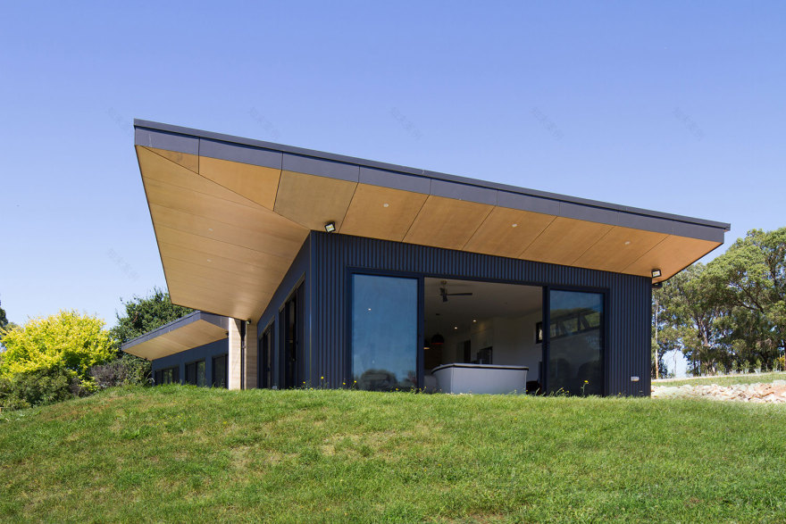 Finnis Architects设计的水边小住宅-5