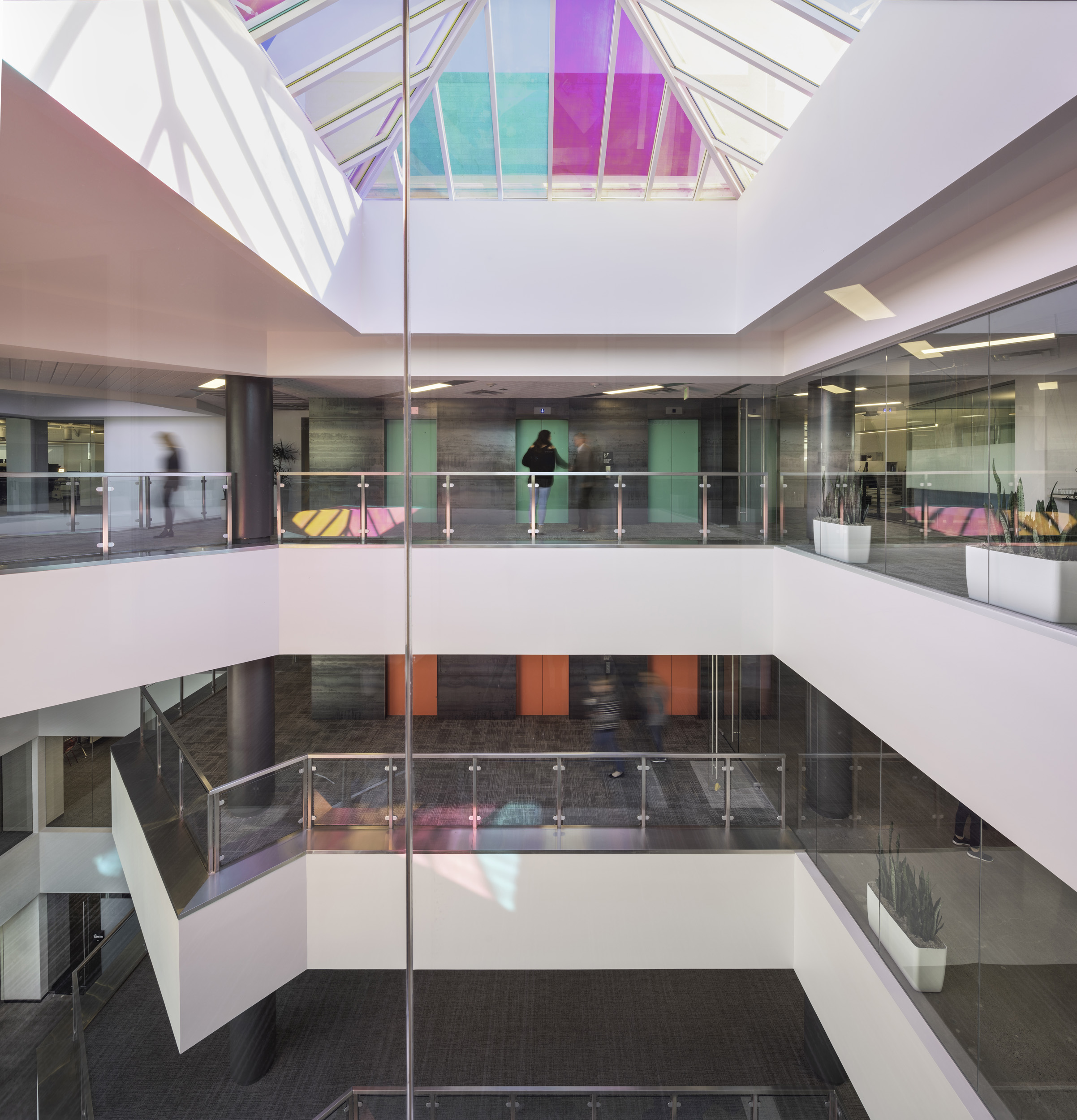 翻新 80 年代办公楼,打造充满活力的 Make-A-Wish 新家-12