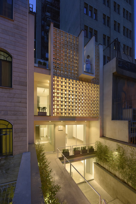 伊朗 Tehran JEE Gallery 嵌套式景观画廊设计丨伊朗德黑兰丨Alborz Nazari,Amin Hosseinirad-31