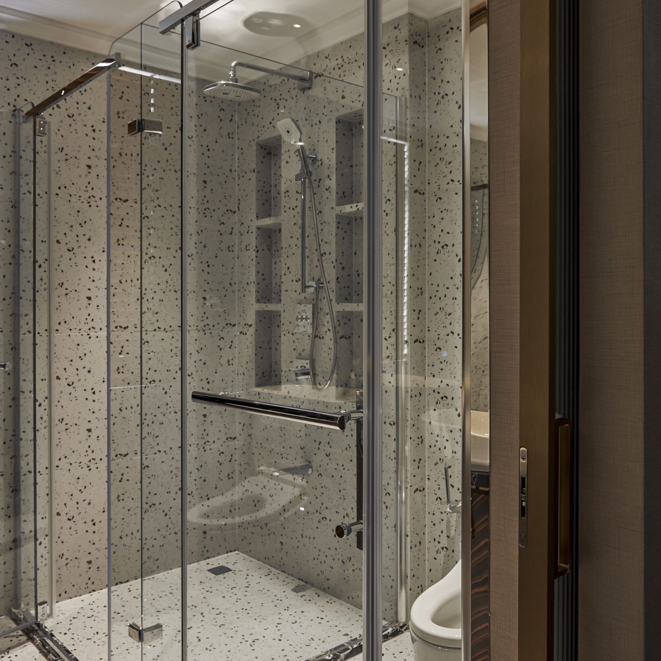 亚洲风格三层别墅设计，打造家庭温馨空间-51