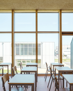 意大利 Porto Potenza Picena 小学丨Settanta7