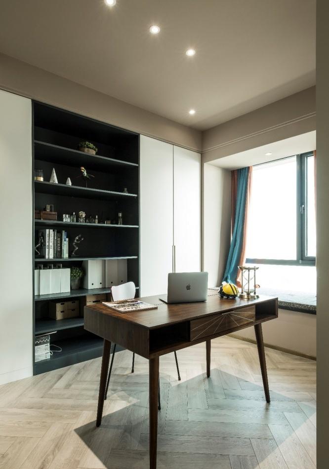 90 后小姐姐的现代独居空间 | 拆墙扩景,主卧套房,黑白书房-45
