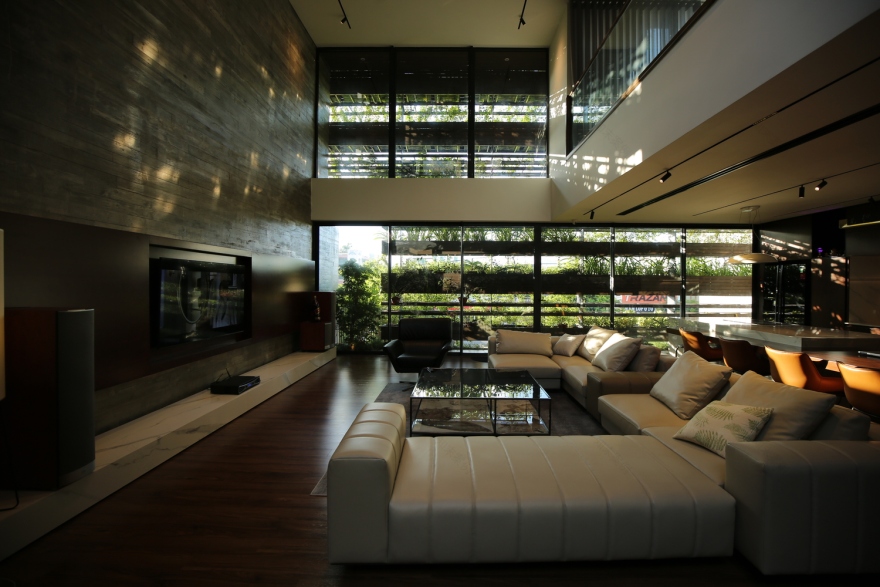 DKS House · 城市中心的绿色静谧之家丨越南-17