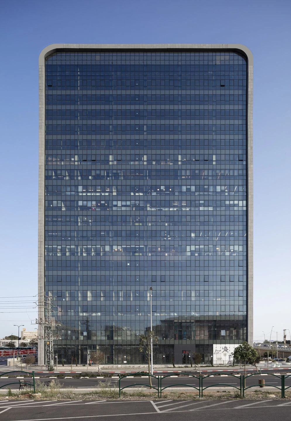 地铁商城大厦-18