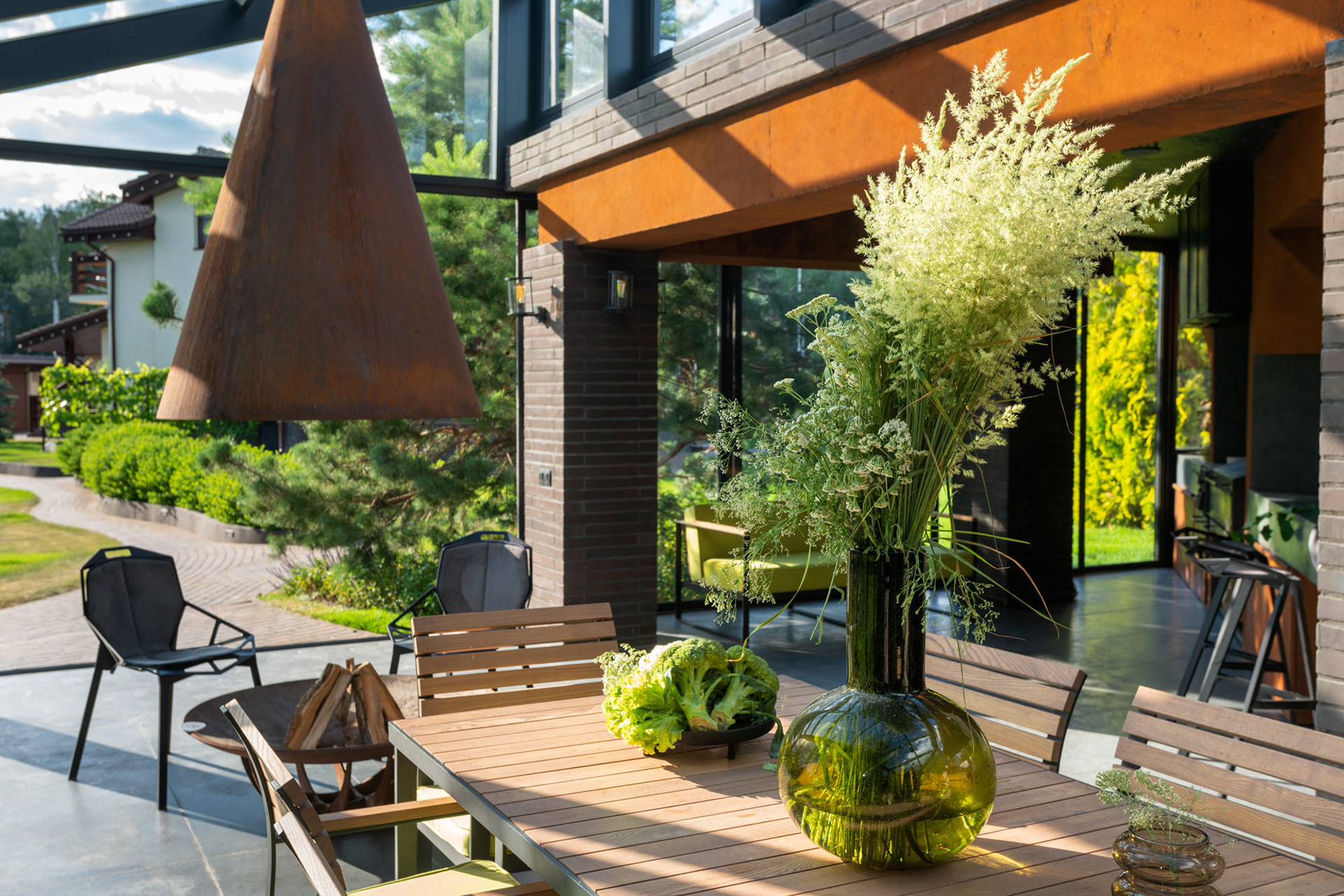 带有烧烤设施的亭子丨俄罗斯丨INSIGHT ADB-19