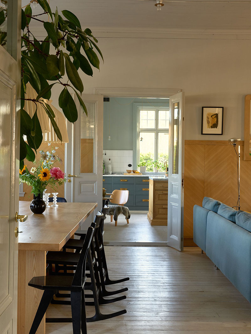 瑞典小镇的复古火车住宅设计-9