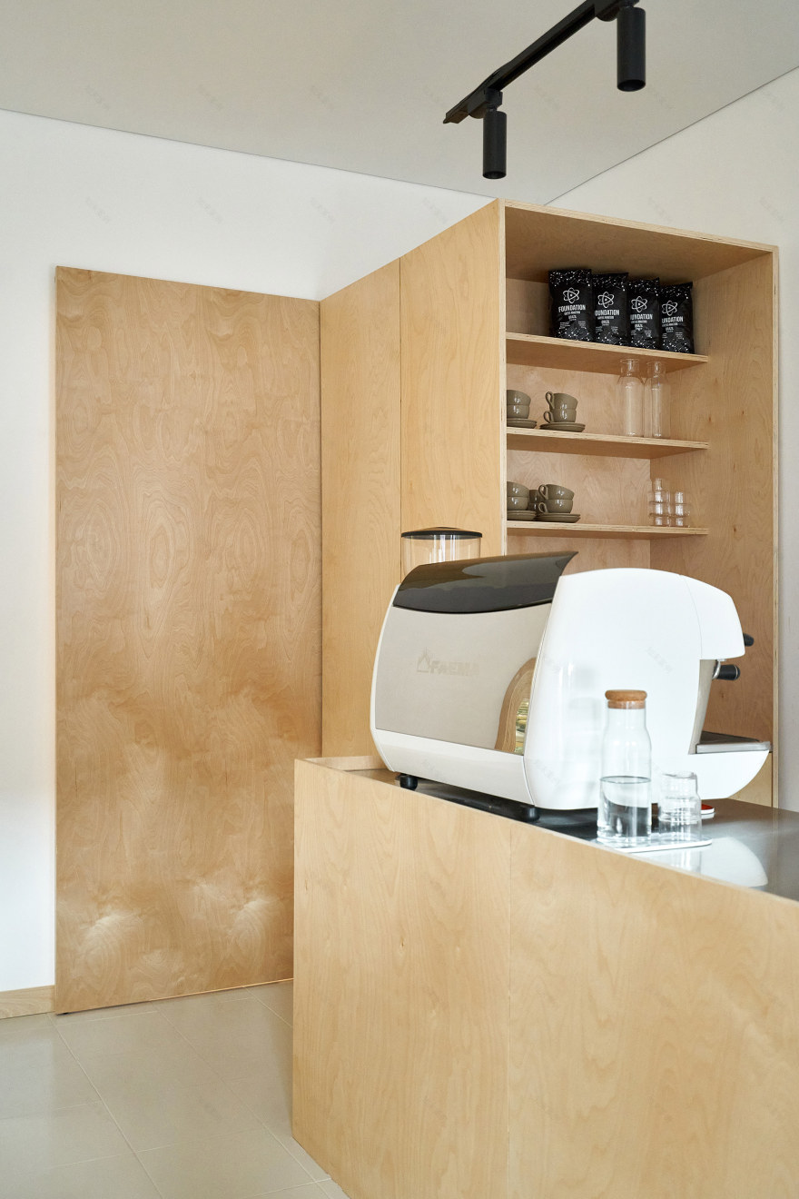 谢谢工坊(注:atelier常见意为工作室、工坊 ,merci是法语谢谢的意思,这种表达符合一般对品牌名称的理解,但需结合具体背景判断其最准确含义) 丨乌克兰敖德萨丨Angelina Malysheva-18