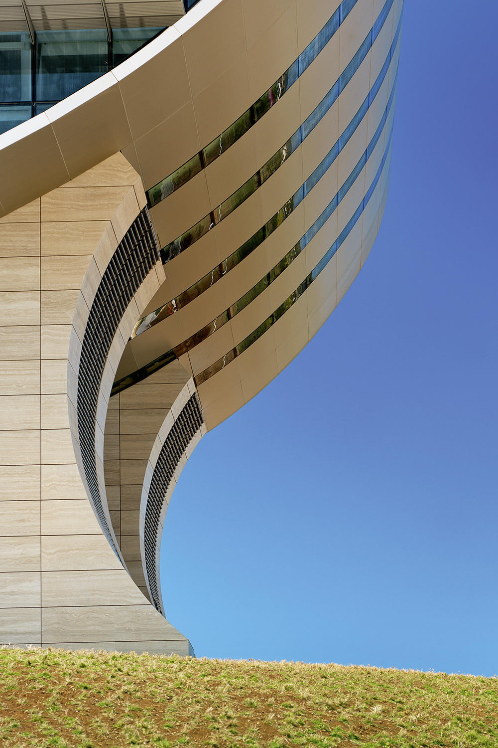 Mauritius Commercial Bank 大楼 - 绿色环保的现代办公建筑-14