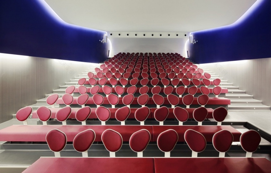 拼贴大楼 | 西班牙巴塞罗那 Teresa Pàmies 文化中心,垂直城市新典范-21