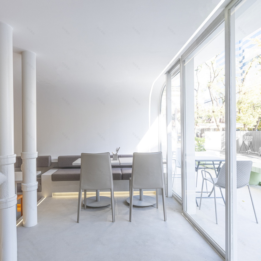 阿博卡小酒馆
注:ABBOCCA可能是特定名称,音译为阿博卡 ;BISTRO常见意思是小酒馆 丨中国北京-9