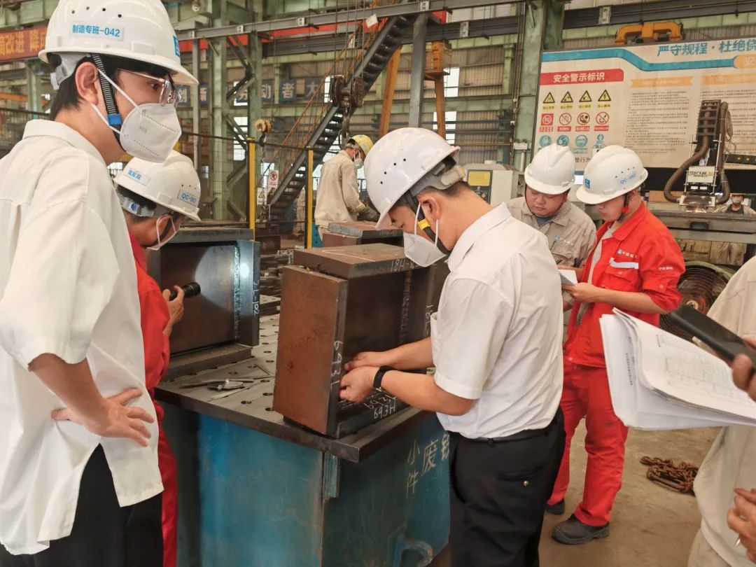 厦门海峡成功大厦项目钢结构工程完成首吊-37