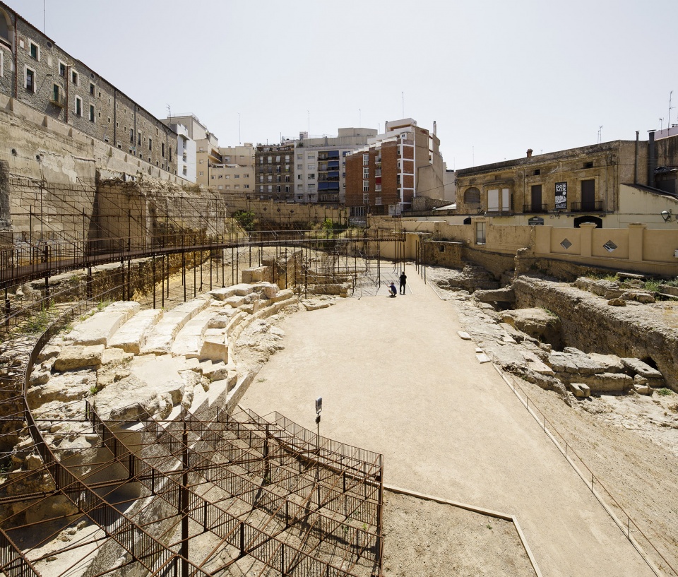 古罗马剧场遗址改造，公共空间新生-3