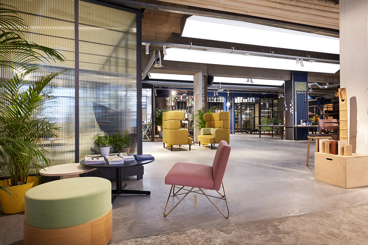 融合工业风与现代气息的荷兰创意中心-11