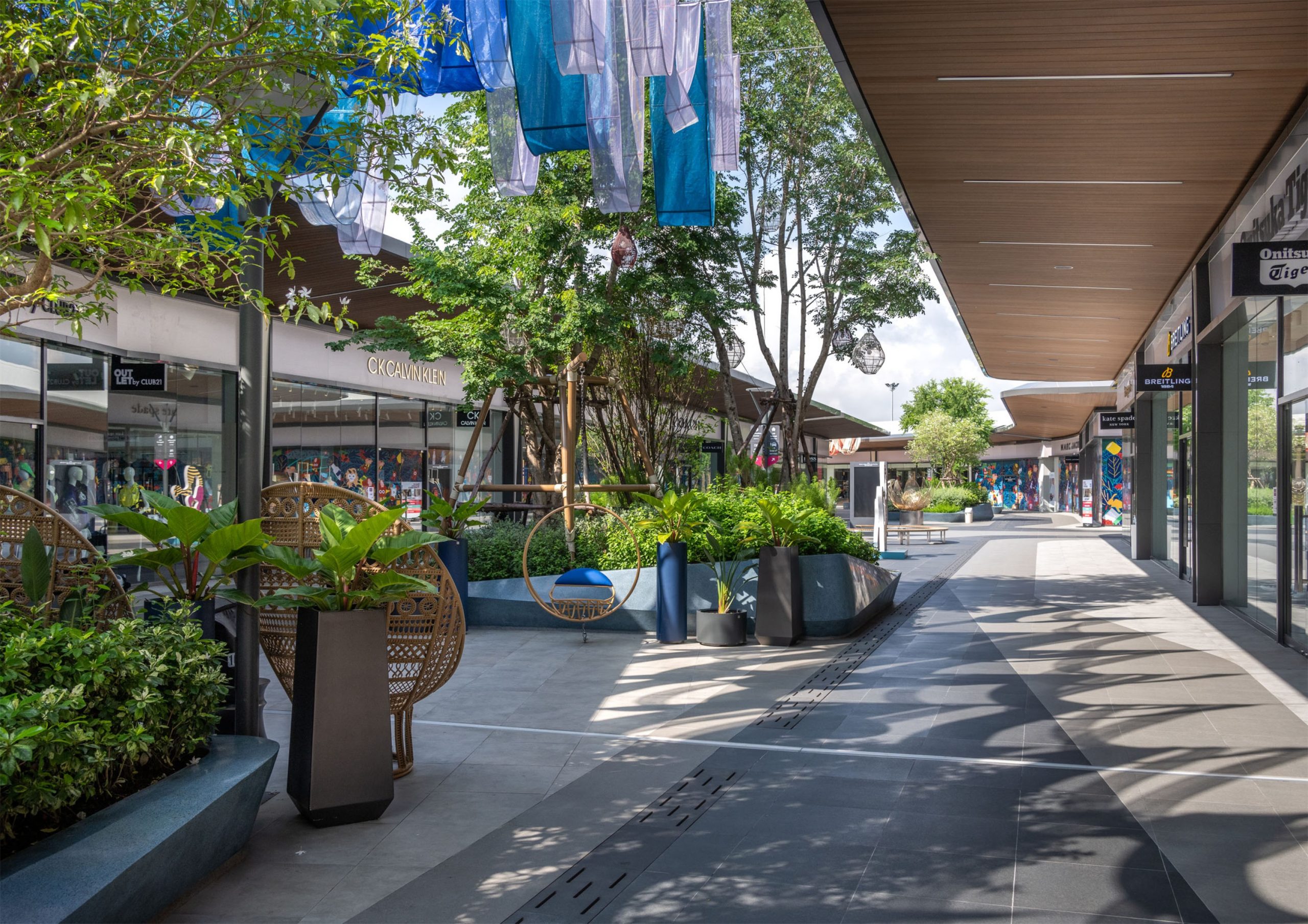 曼谷暹罗奥特莱斯商业景观 / Landscape Collaboration-8