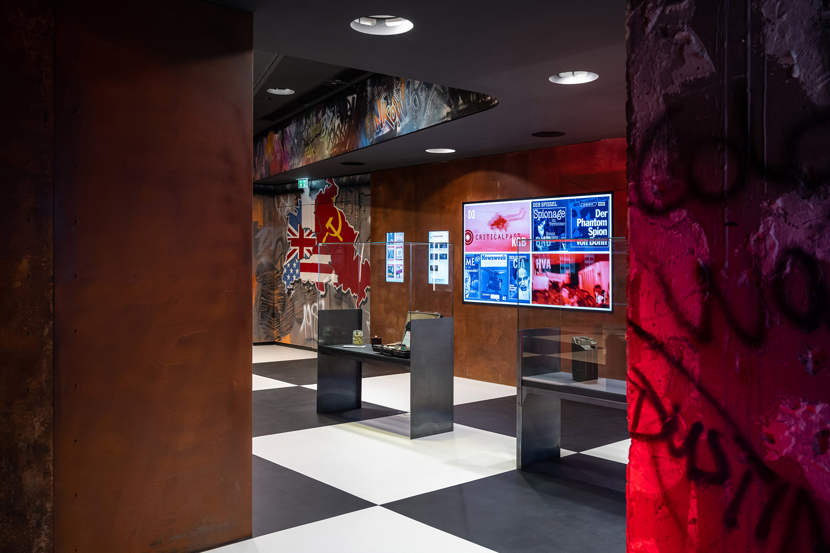 柏林冷战博物馆展陈设计丨德国柏林丨TCHOBAN VOSS-27