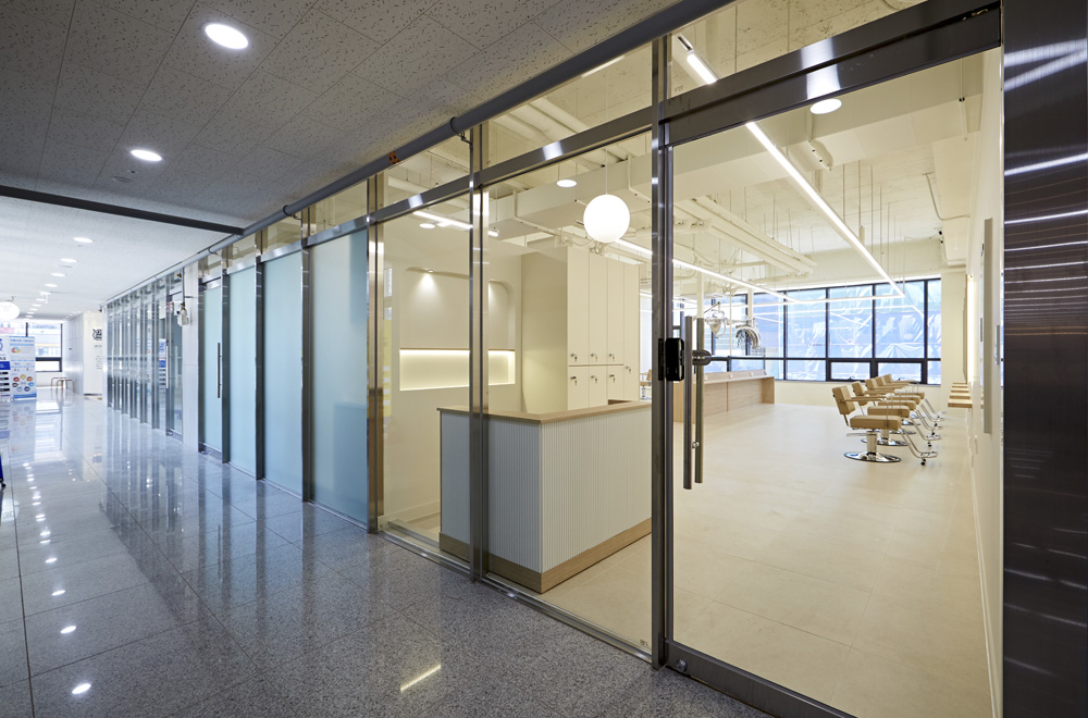 28 平米现代美容院空间设计，诠释极简美学-16