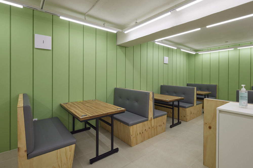 25 平米极简游戏咖啡厅设计-8