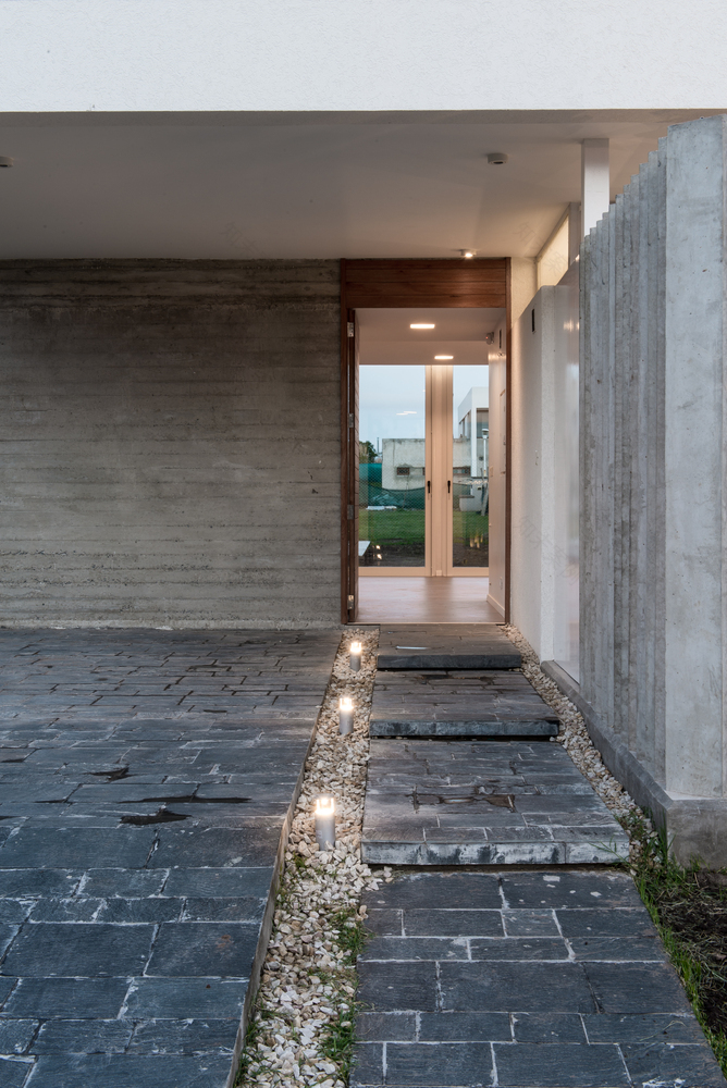 阿根廷紧凑型家庭住宅 · JL House-26