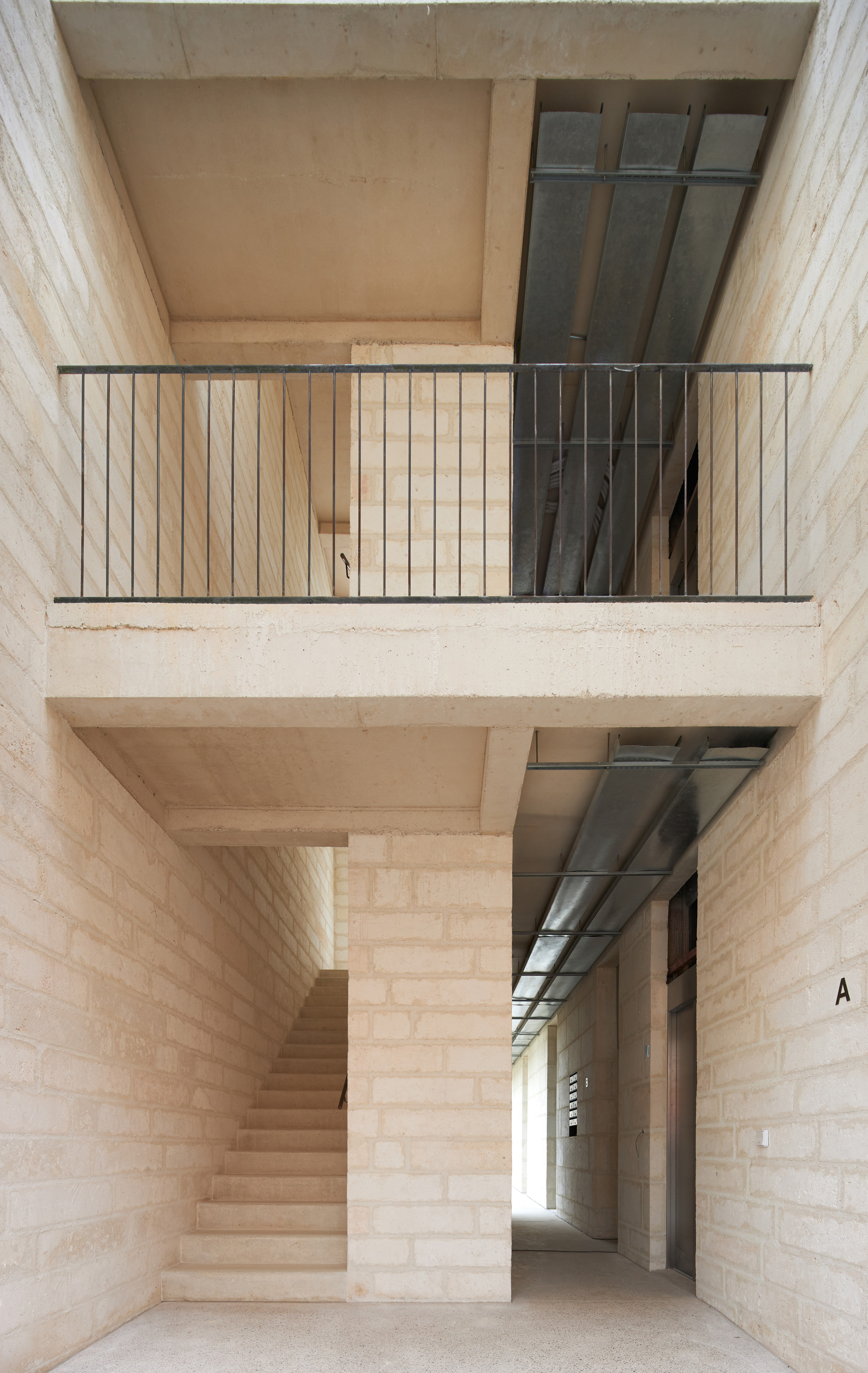 Ten Social Housing Units in Santa Margalida, Mallorca / Javier Gavín + Siddartha Rodrigo + Juan Moreno + DATAAE-19