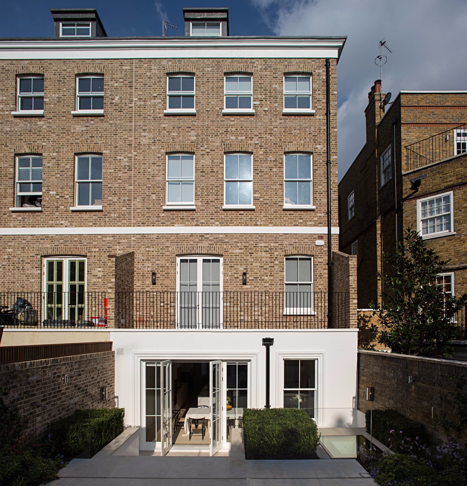 伦敦现代木质复式住宅-17