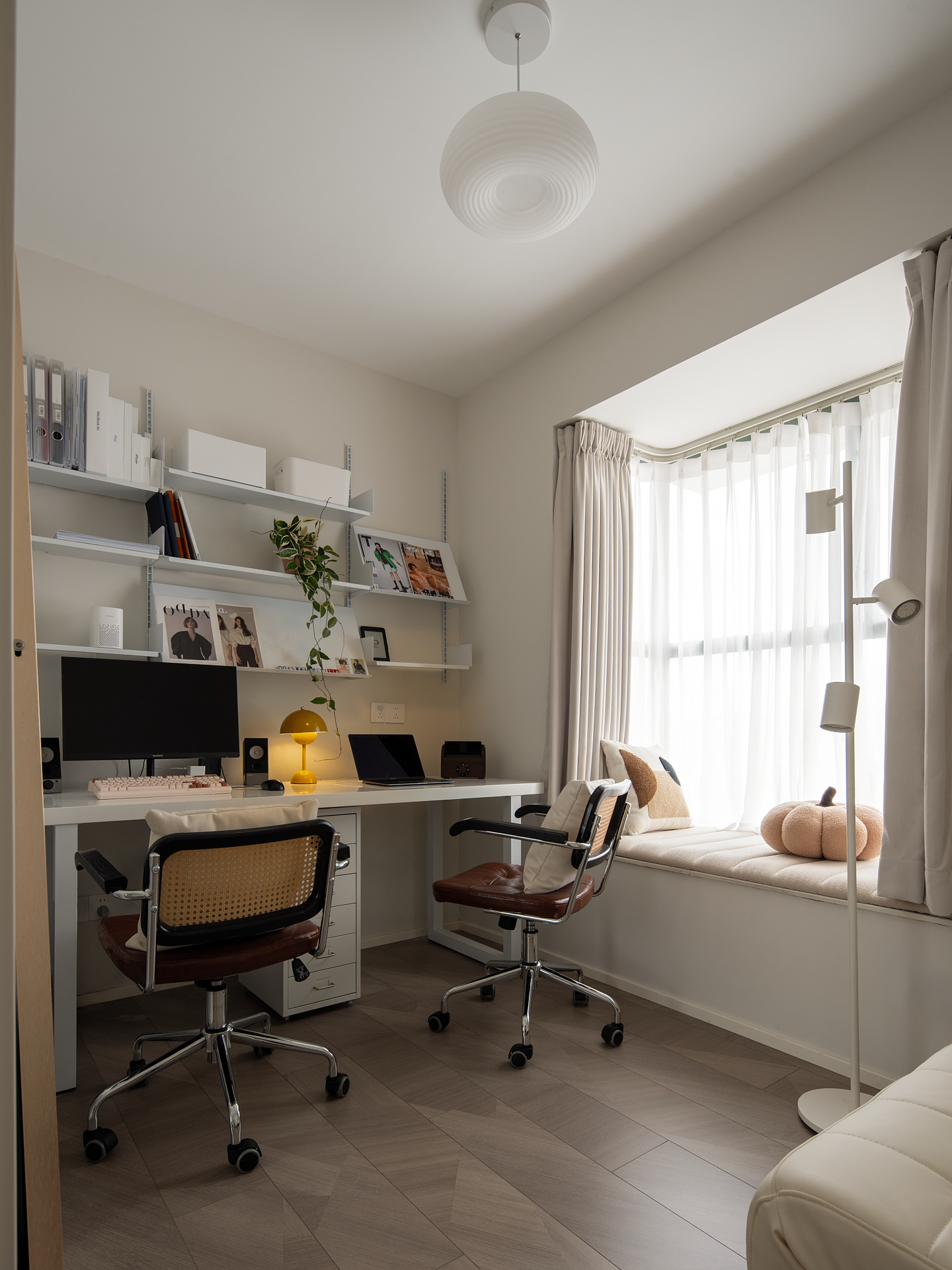 自由式客厅+日式四分离,治愈系的二人一猫-74