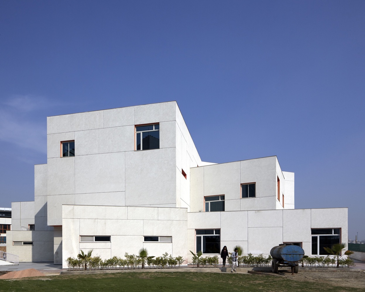 最大化的场地利用，最微妙的随意校园-13