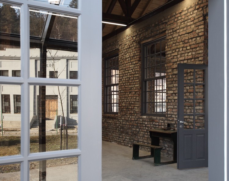 塞尔维亚矿工镇工业遗产重生-7