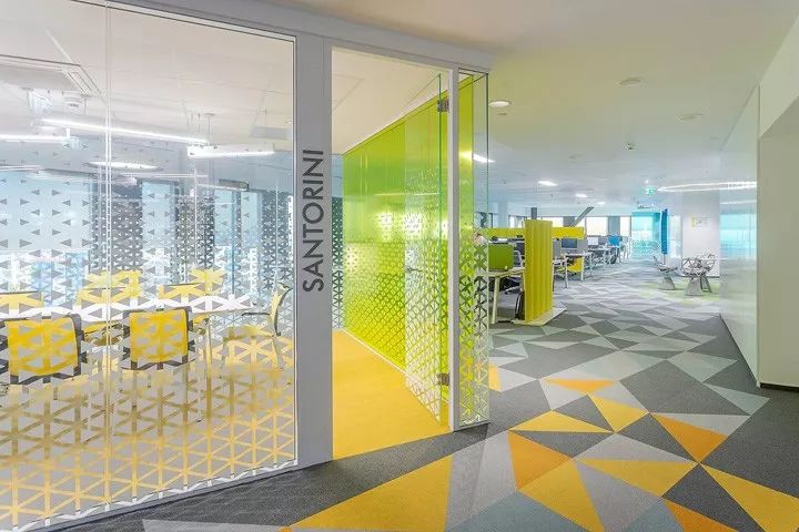 科幻未来主义元素融入的 Thales 泰雷兹办公室设计-44