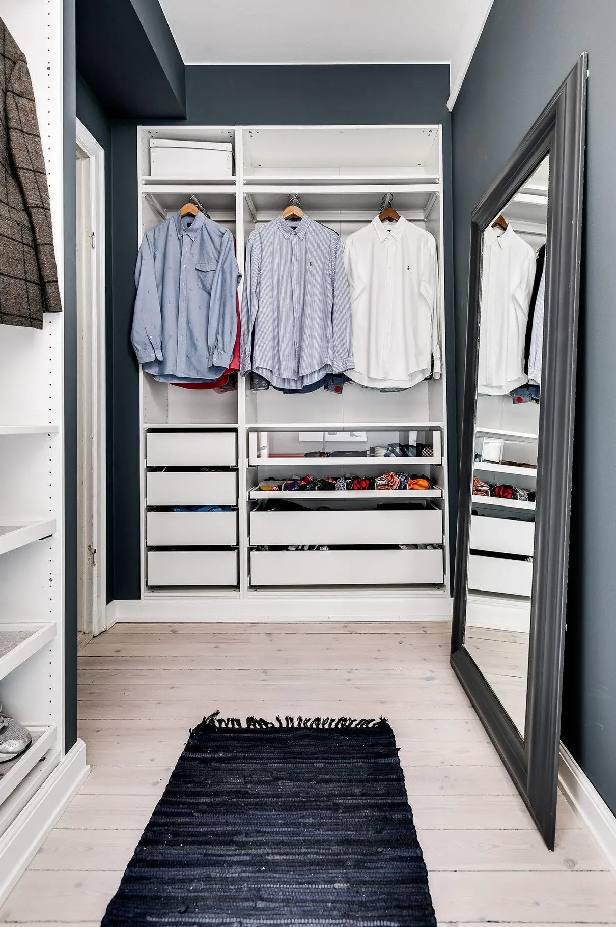 瑞典 71m2 公寓 | 绿色与玻璃的完美融合-17