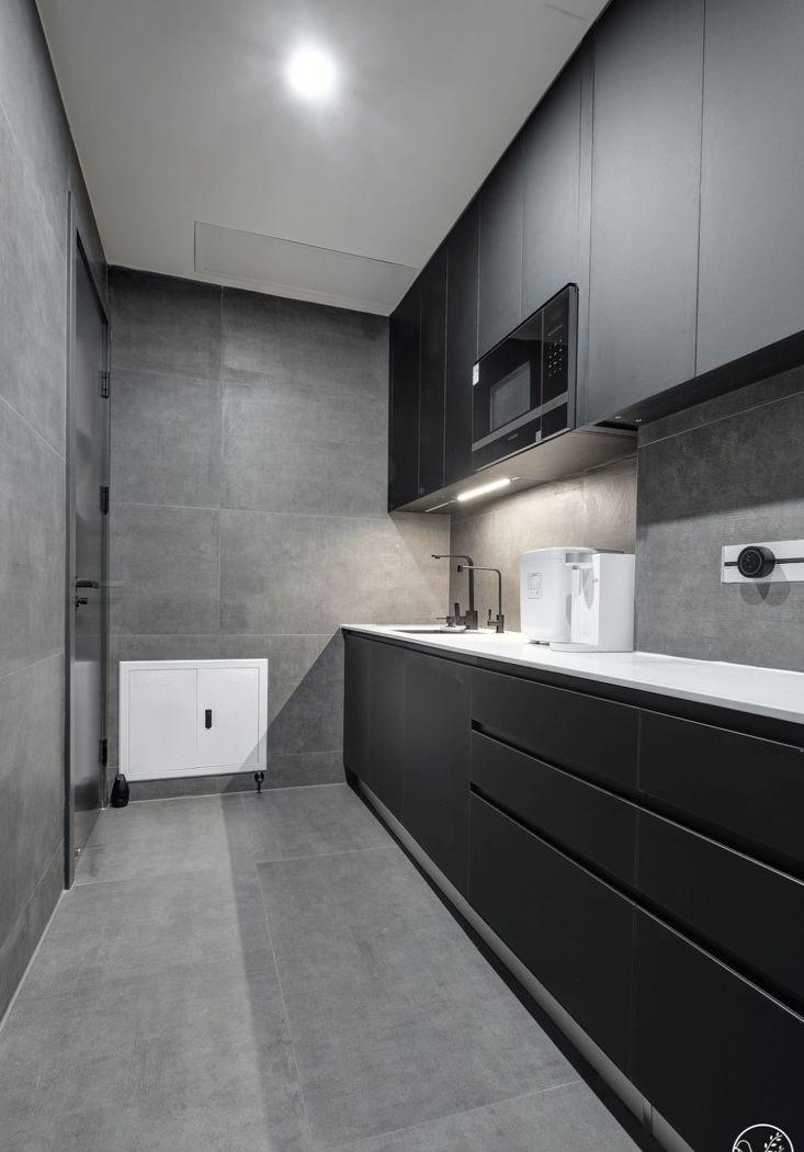 清羽设计丨平层丨黑白冷调如何打造温馨小家-29