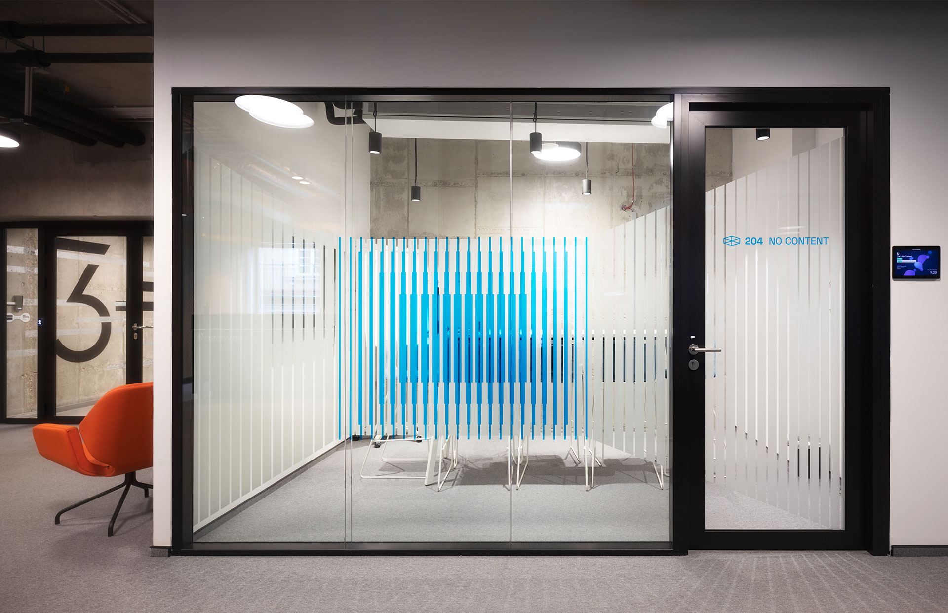 集体；合作社（考虑到其可能在不同语境中使用，集体是比较通用的译法，在经济相关语境可能是合作社 ，这里结合技术要求输出集体作为唯一结果） 丨SPYROSOFT-7