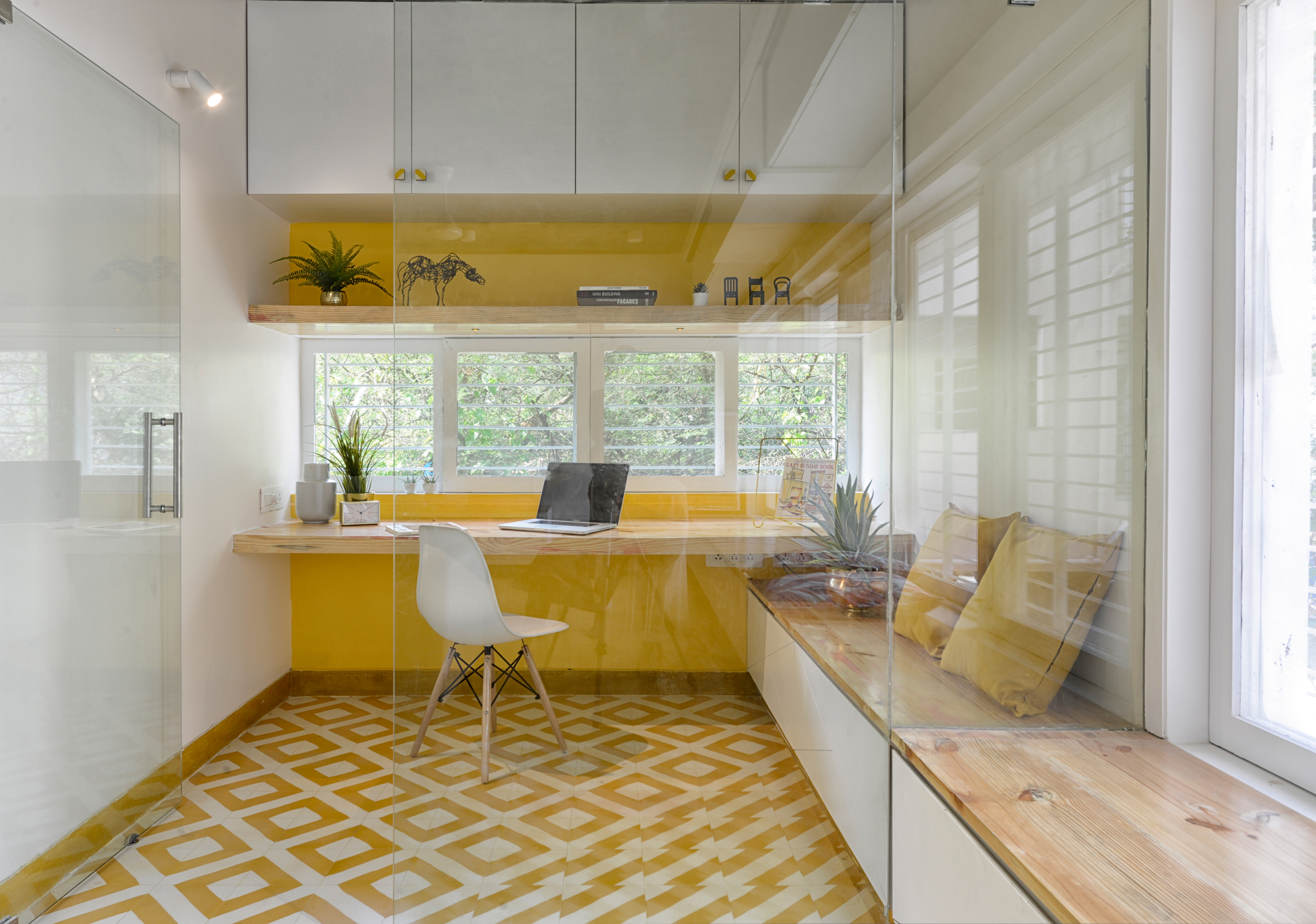 绿意环绕的生态别墅设计-13