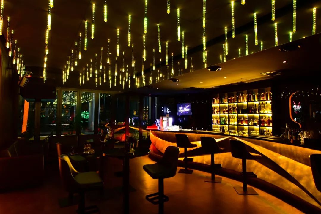 神秘黑金，感官冲击——Le Noir Club KL 设计解析-56