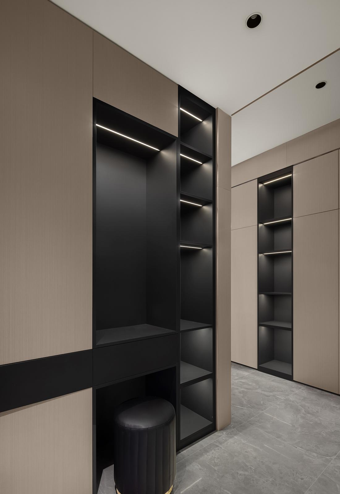 极简轻奢 · 广东中山 180㎡隐形门住宅设计丨中国中山丨木芯设计事务所-21