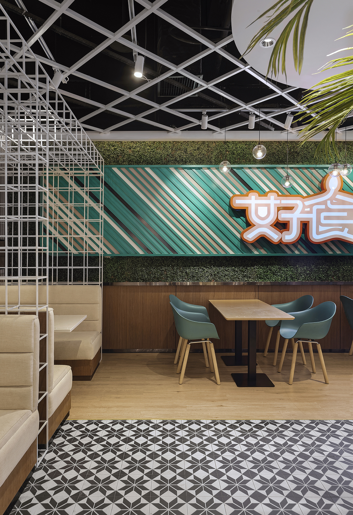 新天地 360 广场的社交美食广场-11